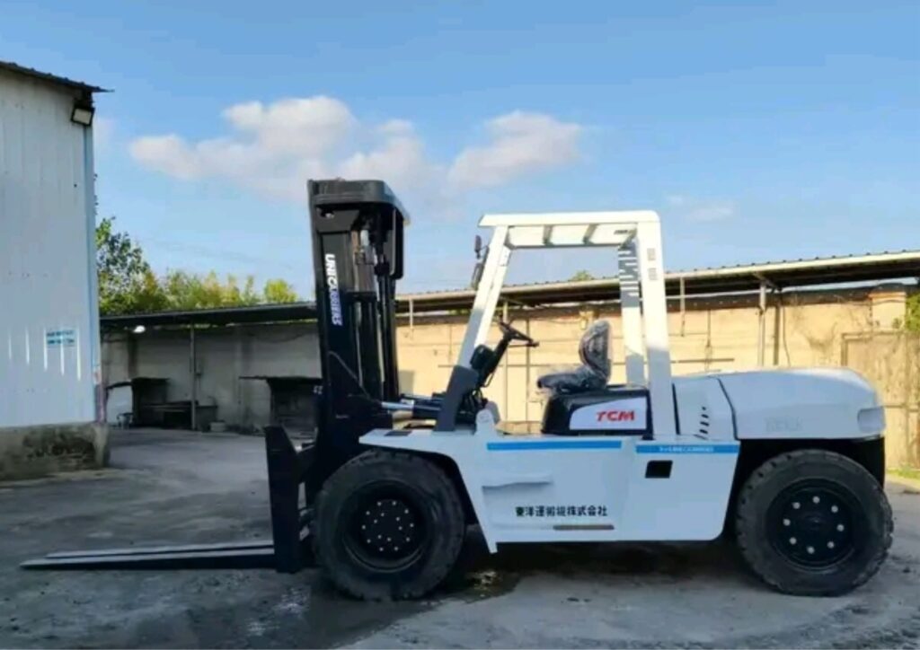 forklift for hire for warehouse and logistics operations